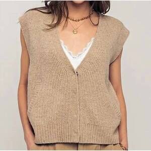 NEW URBAN DAIZY lightweight boxy knit vest in mocha